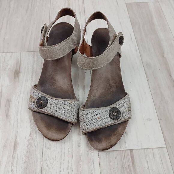Taos Festival Brown Tan Wedge Ankle Sandals Women's 8/8.5 EUR 39 4048. - Picture 1 of 6
